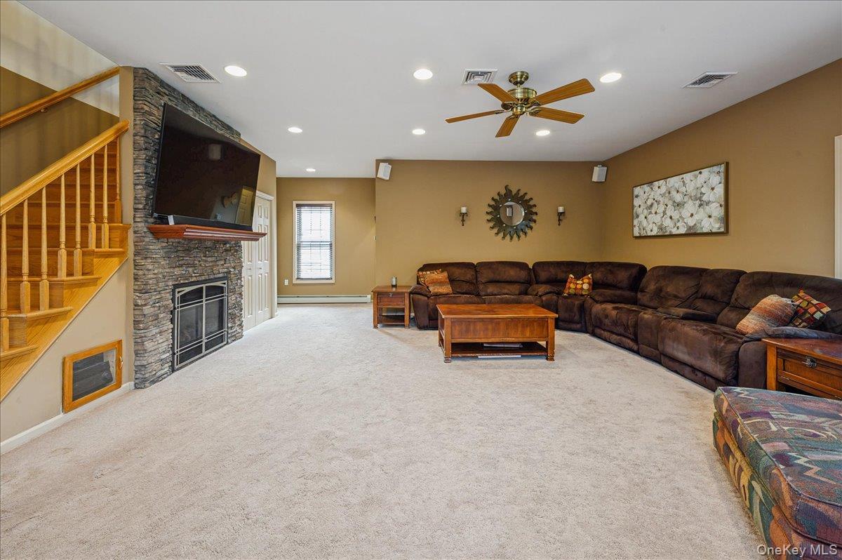Single Family Foxwood  Rockland County, NY 10994, MLS-936813-11