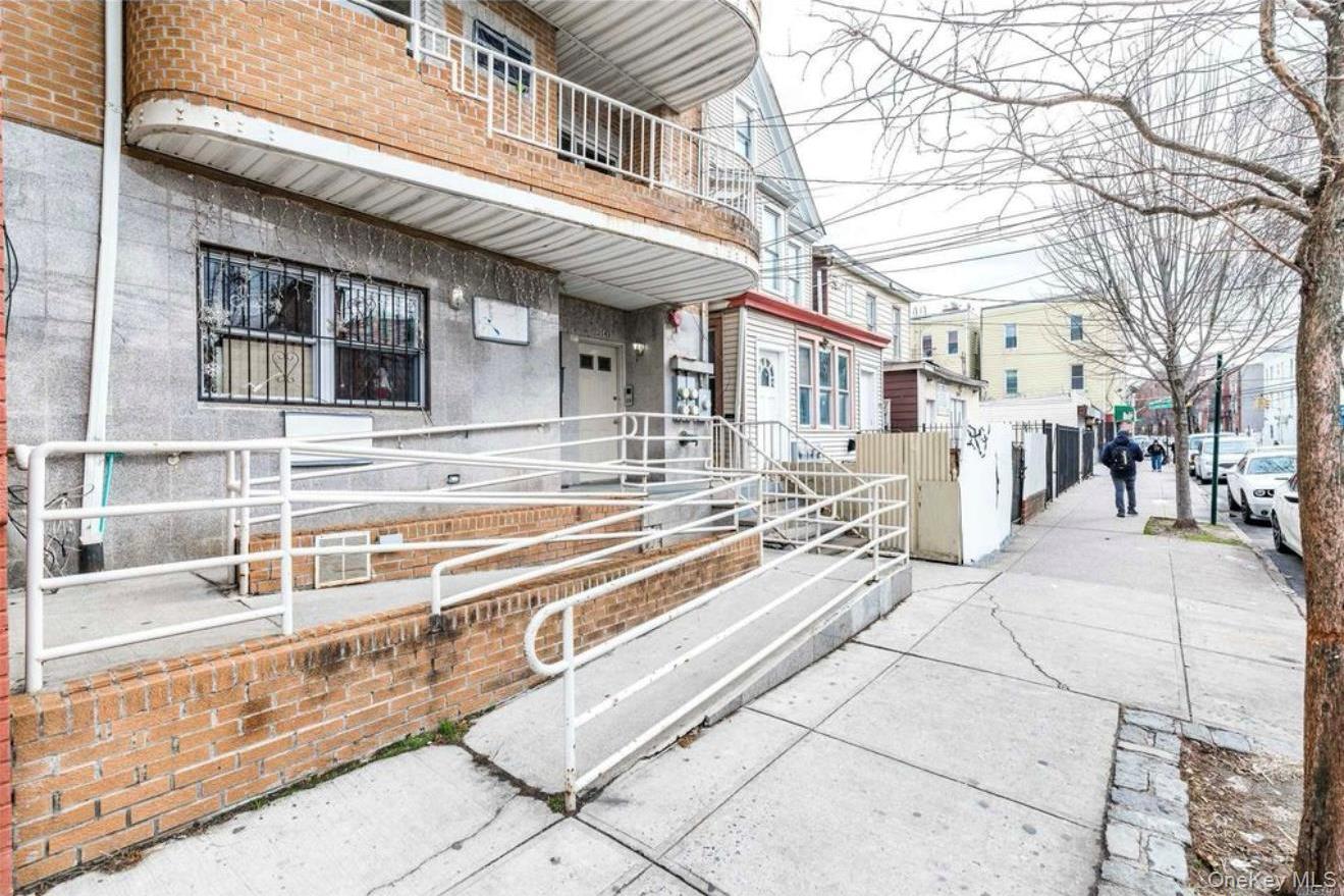 Single Family 97  Queens, NY 11368, MLS-936828-2