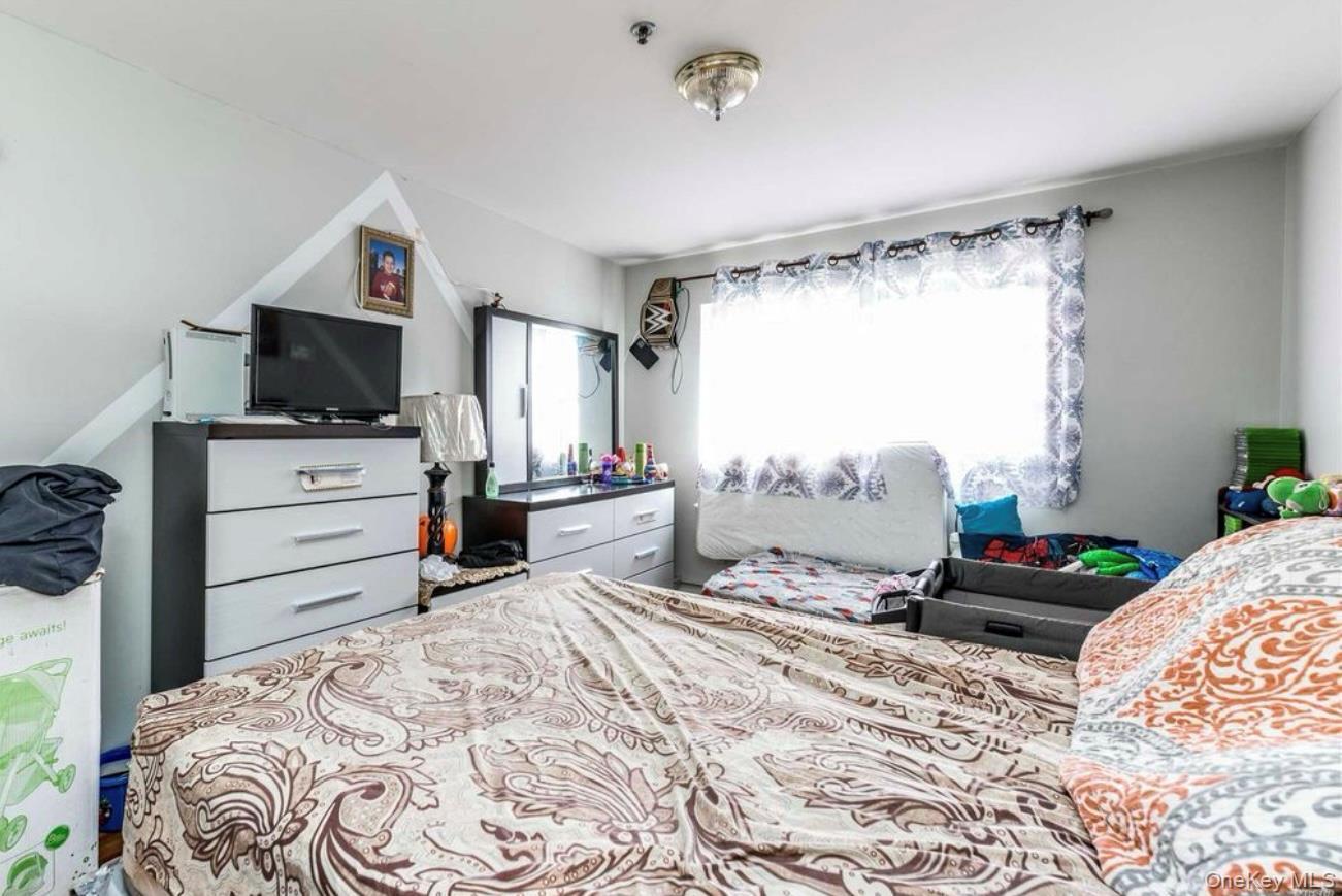 Single Family 97  Queens, NY 11368, MLS-936828-8