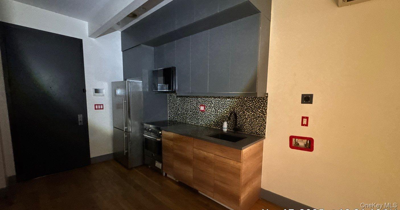 Commercial Sale Saint Johns Brooklyn, NY 11213, MLS-936883-20