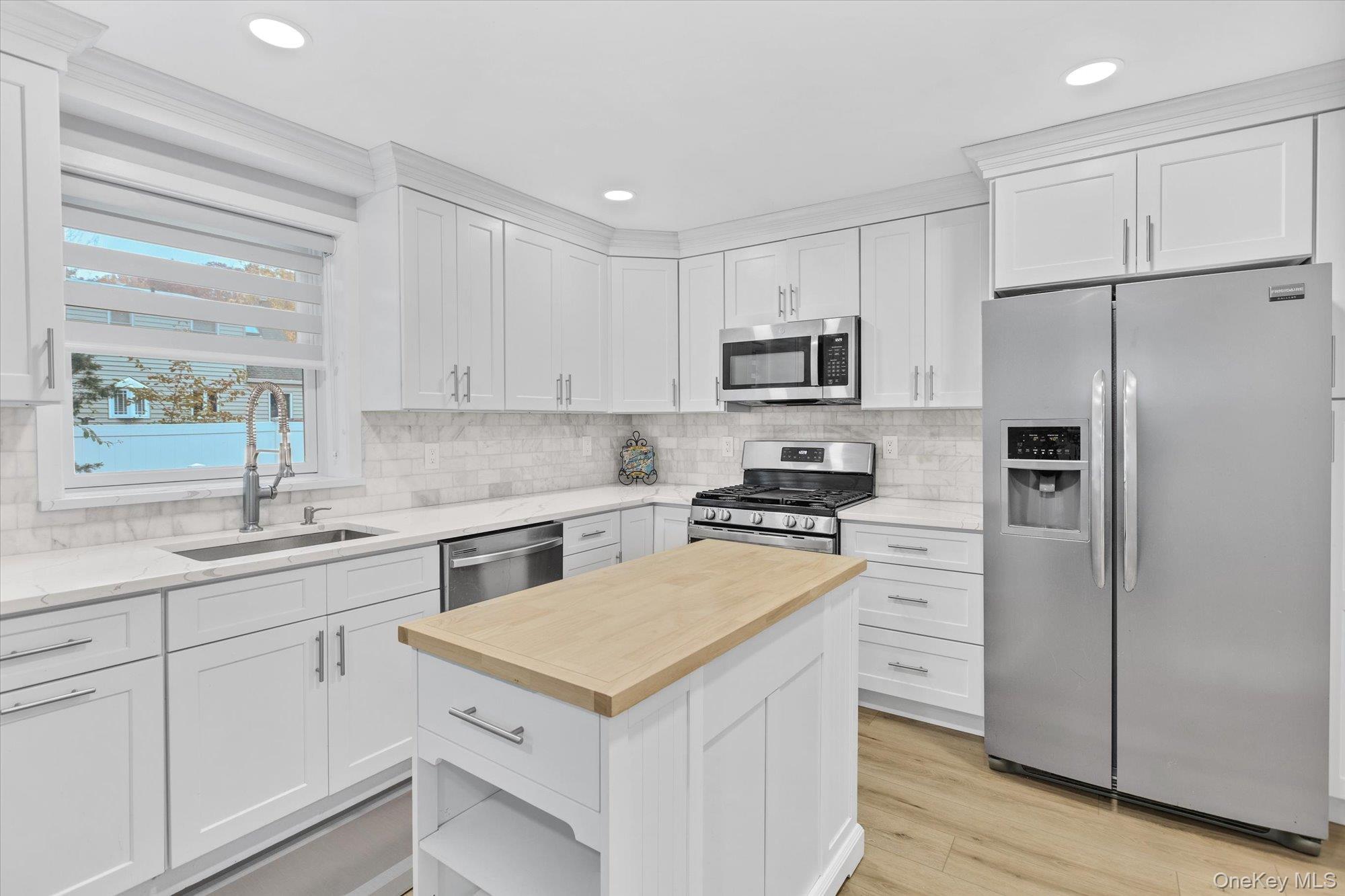 Single Family Piermont  Suffolk County, NY 11747, MLS-936899-8