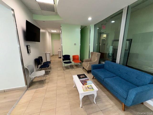 Commercial Lease Fordham  Bronx, NY 10458, MLS-936940-6