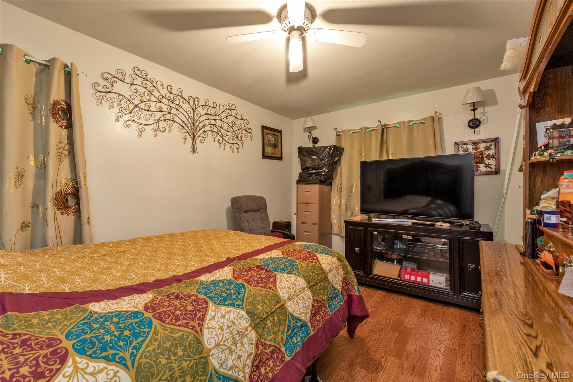 Single Family Camp Queens, NY 11691, MLS-936972-10