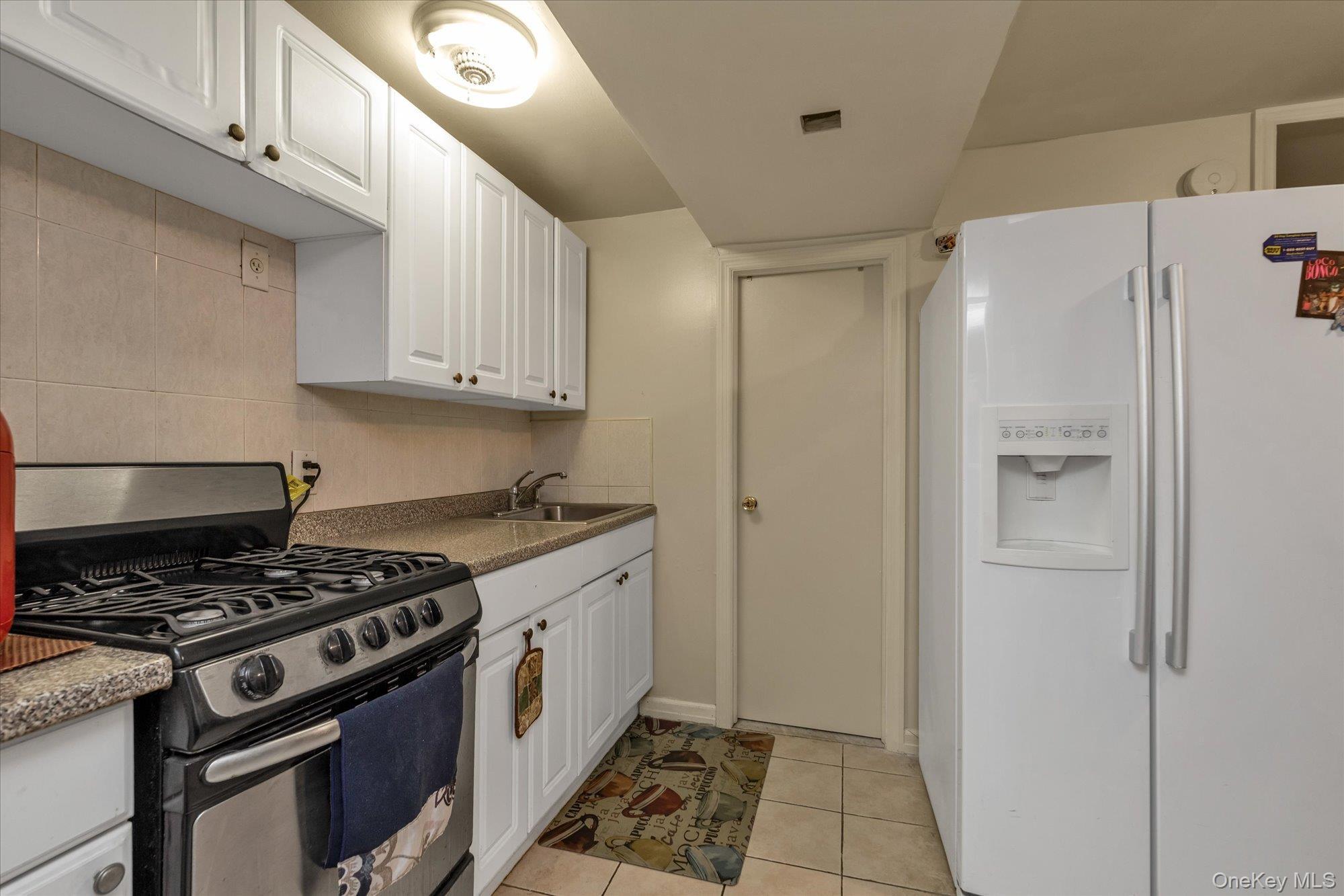 Single Family Camp Queens, NY 11691, MLS-936972-17