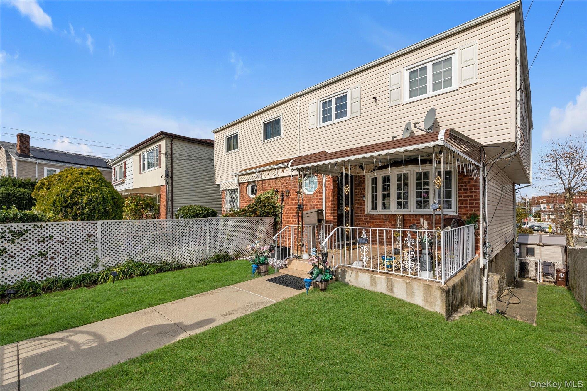 Single Family Camp Queens, NY 11691, MLS-936972-2