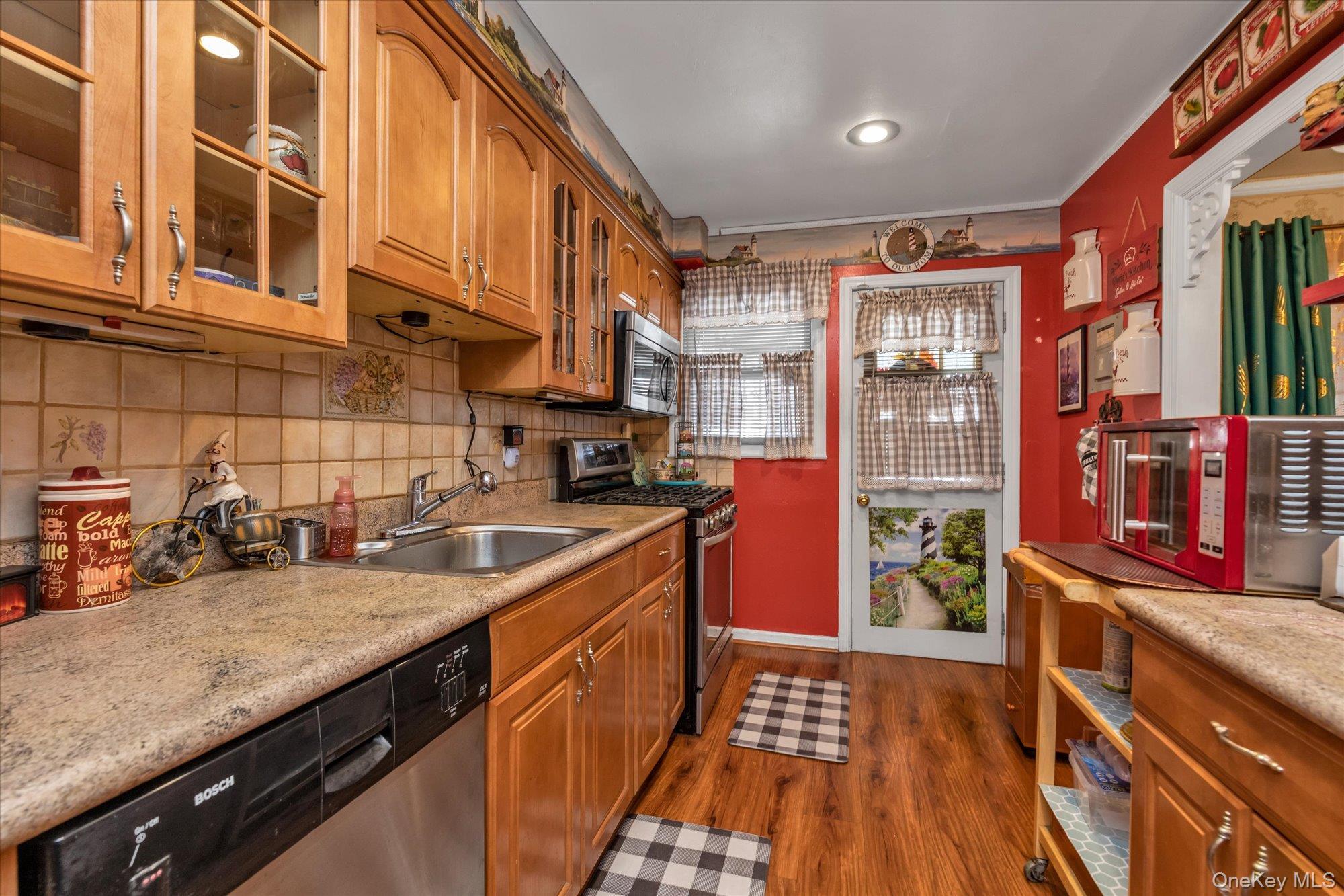 Single Family Camp Queens, NY 11691, MLS-936972-8