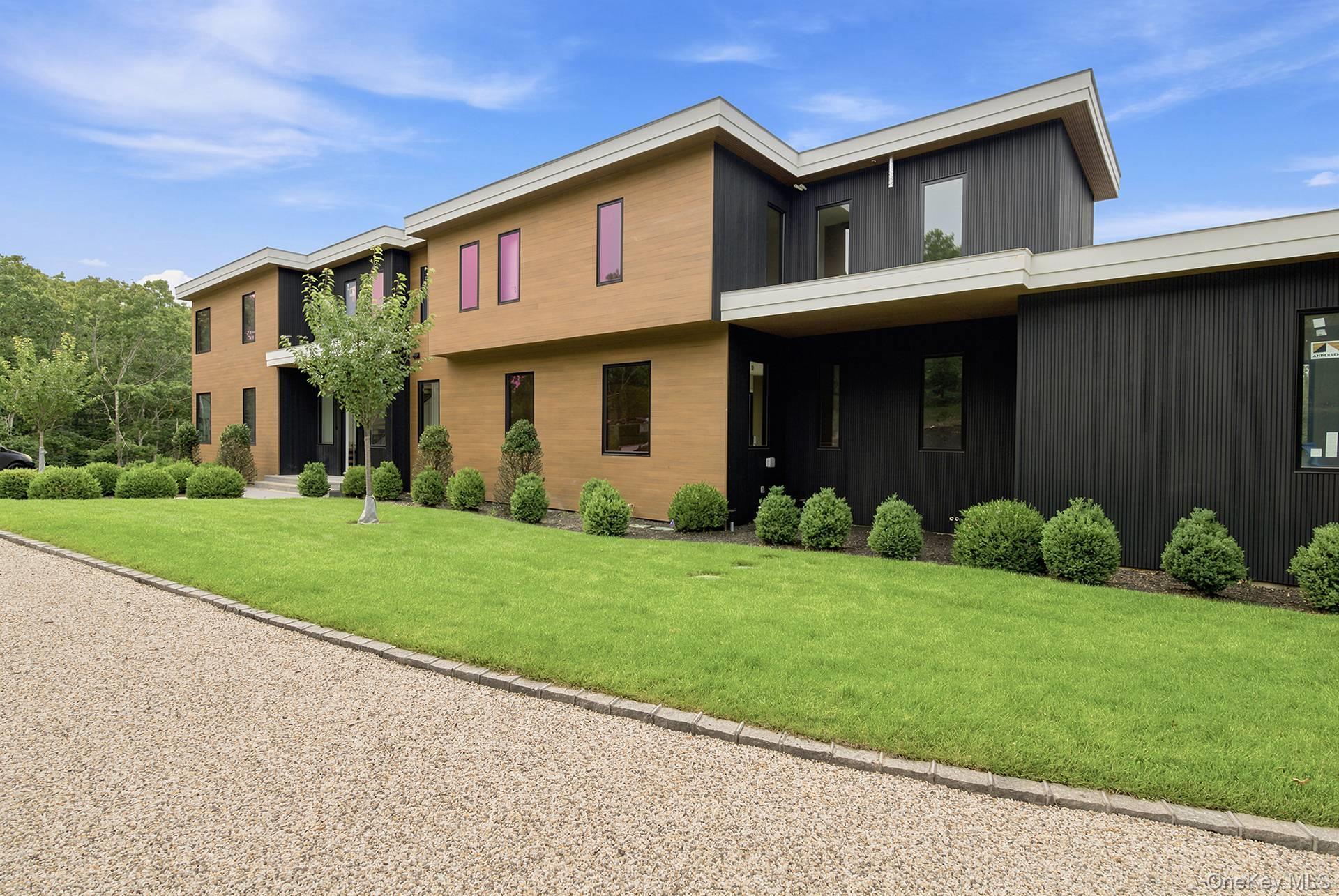 Single Family Middle Line Highway  Suffolk County, NY 11968, MLS-936974-2