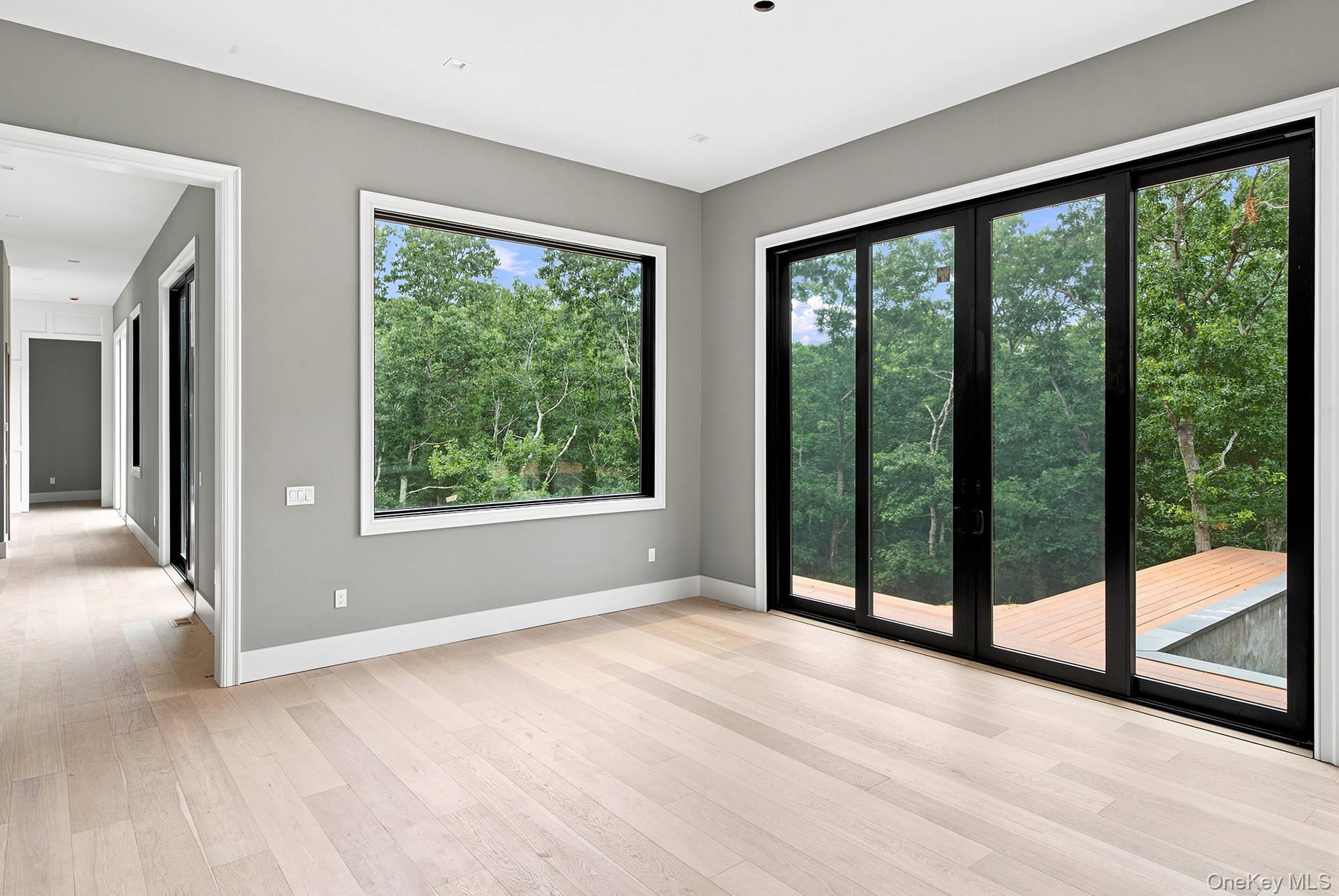 Single Family Middle Line Highway  Suffolk County, NY 11968, MLS-936974-4