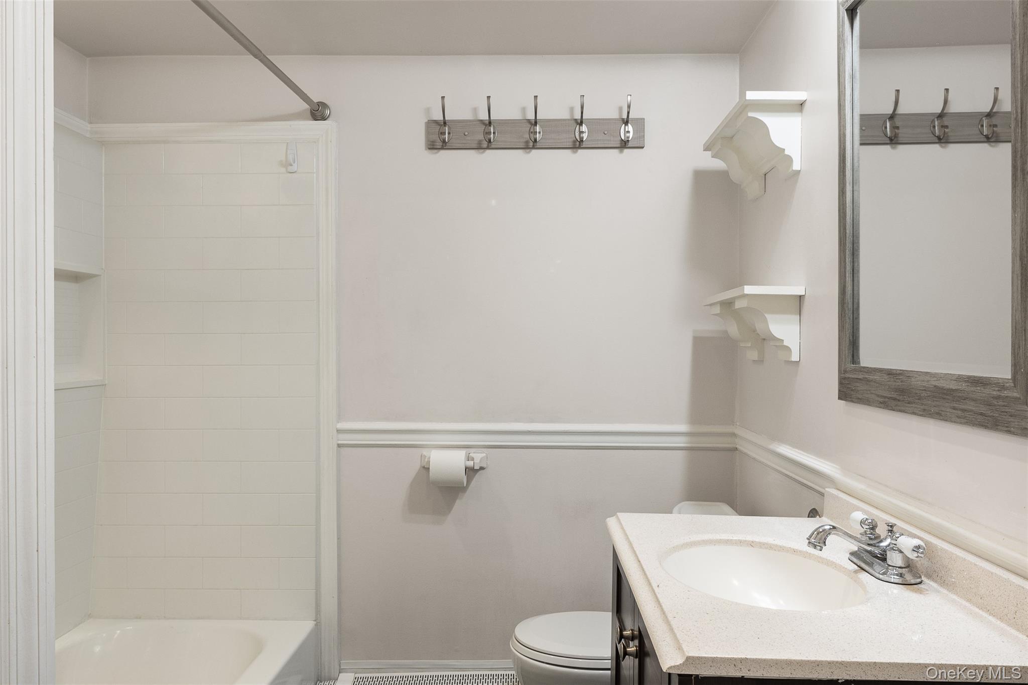 Single Family Montauk Suffolk County, NY 11940, MLS-936979-26