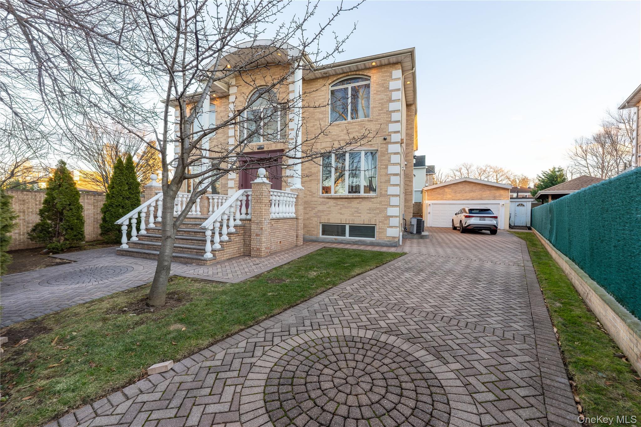 Single Family Surrey  Queens, NY 11432, MLS-936989-6