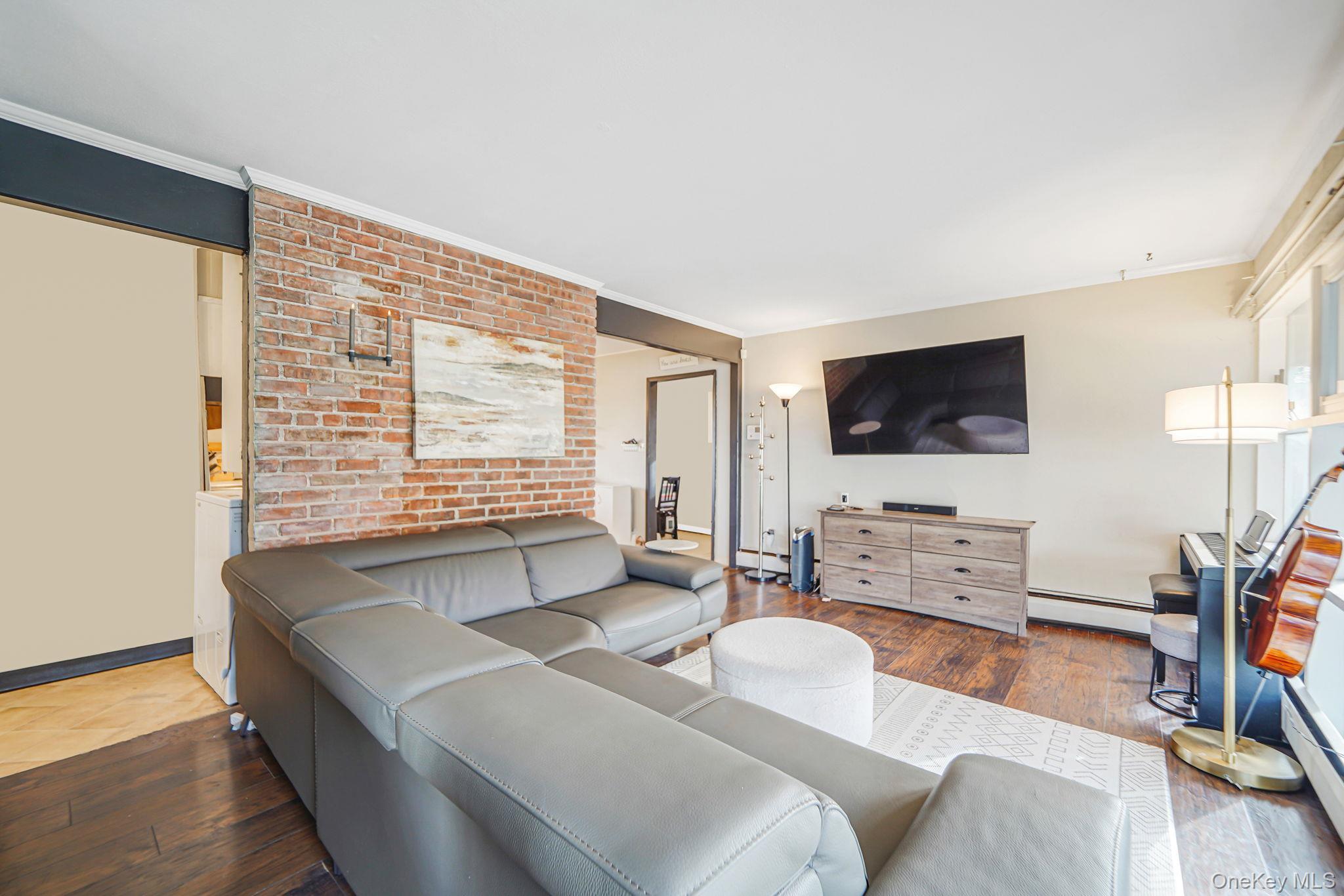 Single Family Chickadee Nassau County, NY 11756, MLS-937000-10