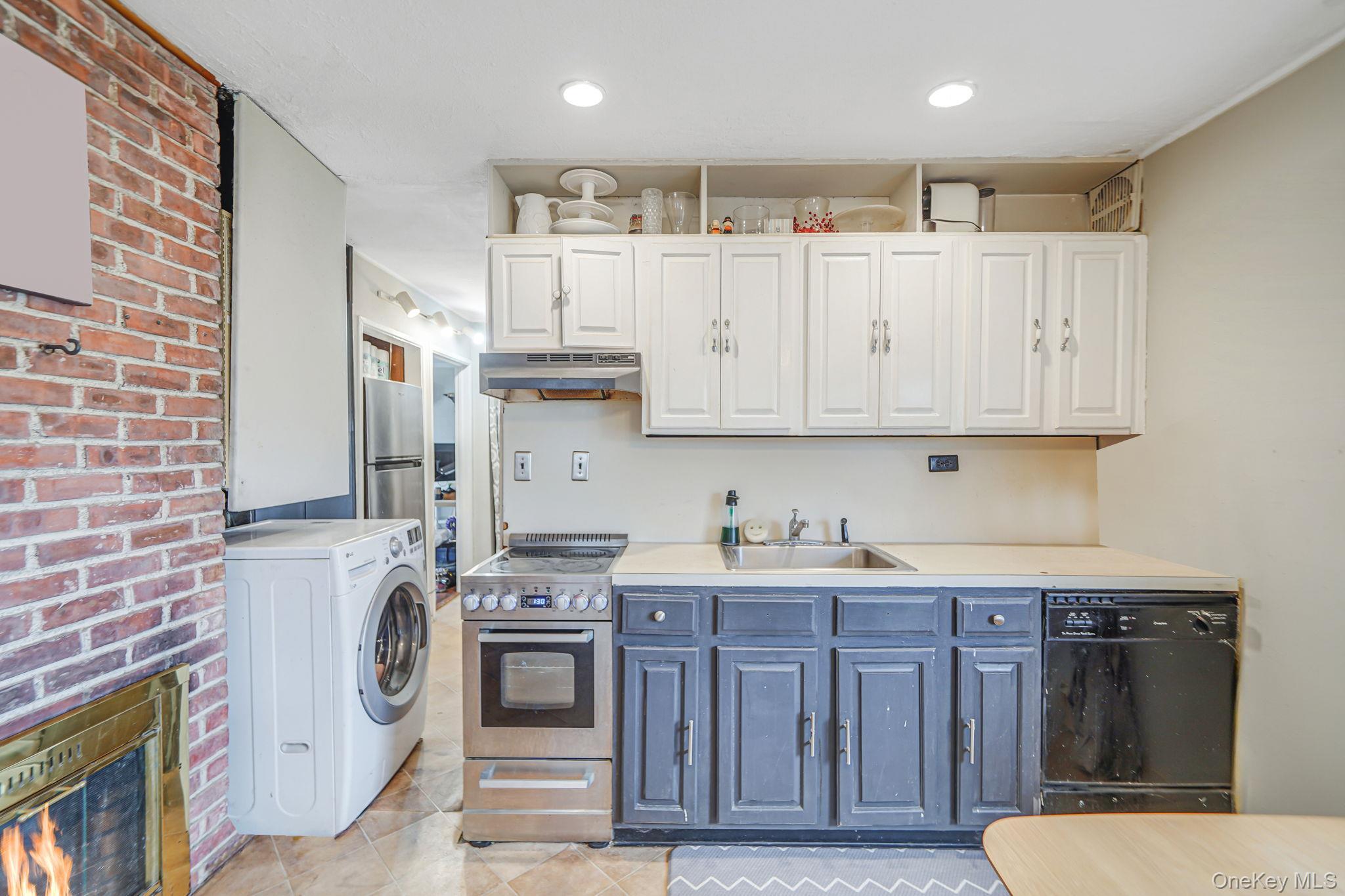 Single Family Chickadee Nassau County, NY 11756, MLS-937000-5