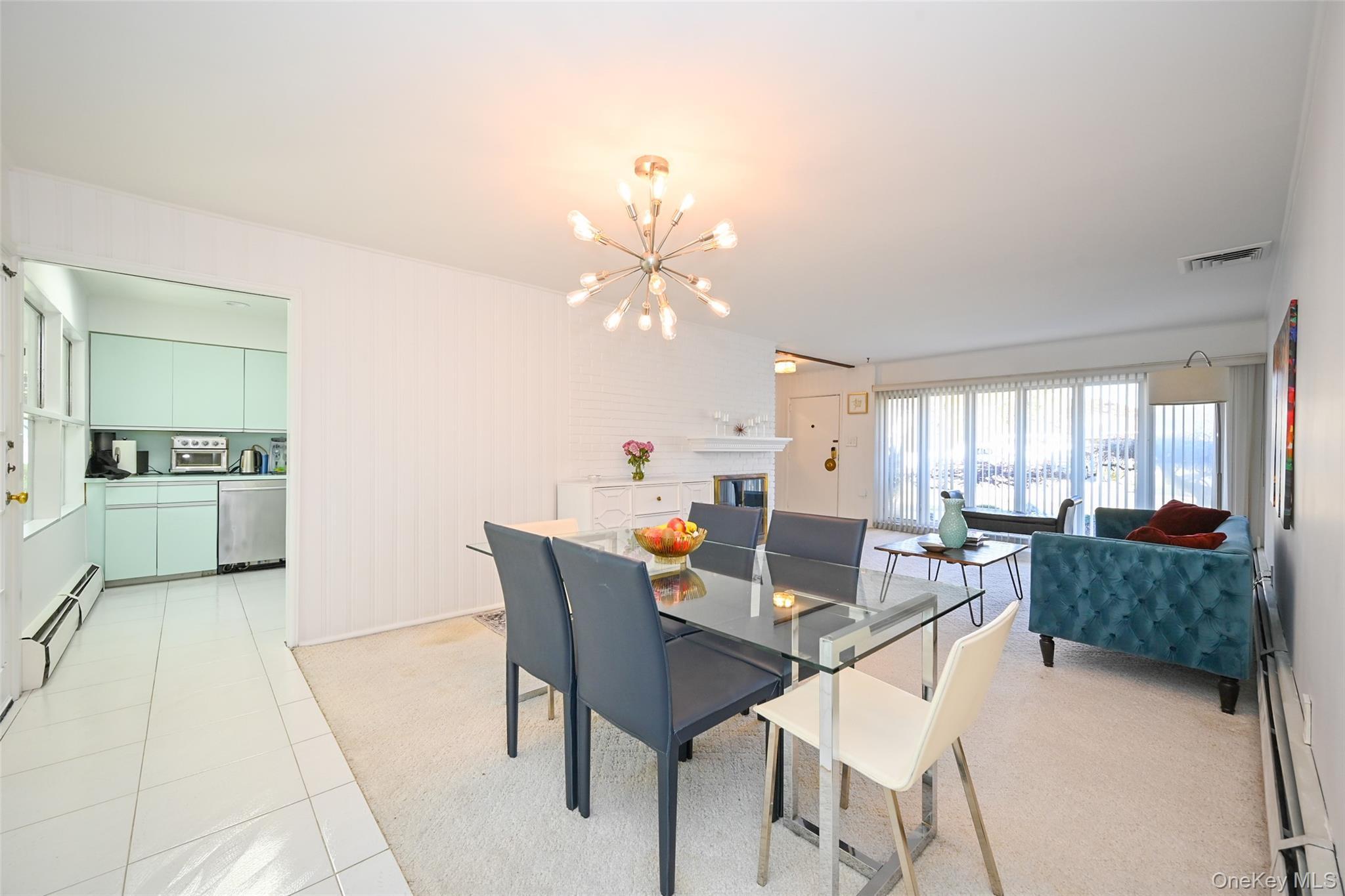 Single Family Meadow Nassau County, NY 11570, MLS-937004-15