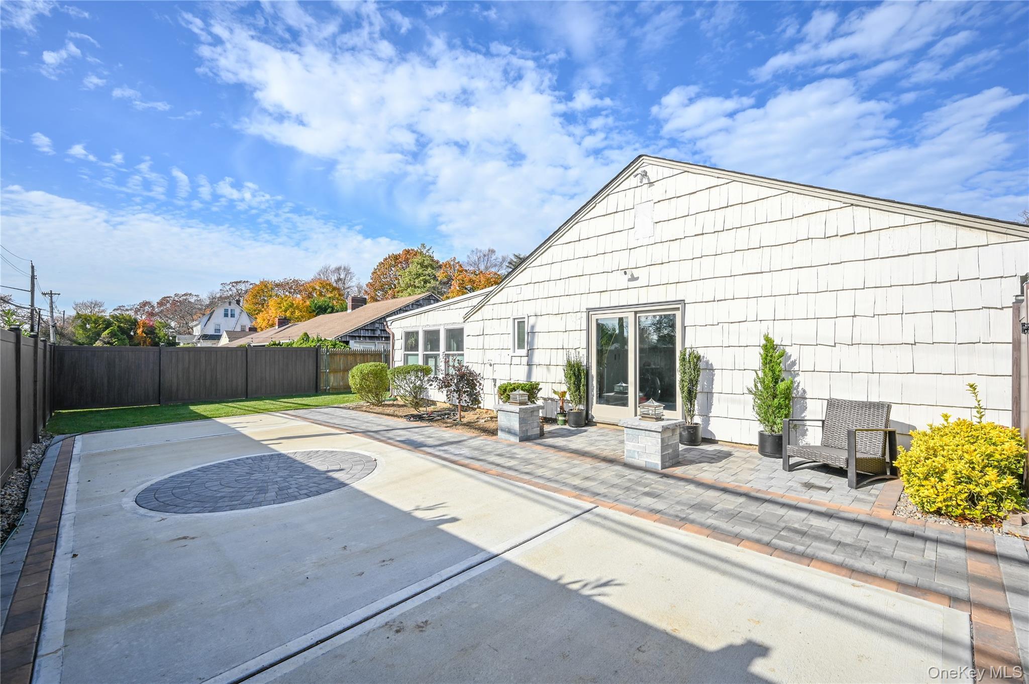 Single Family Meadow Nassau County, NY 11570, MLS-937004-5