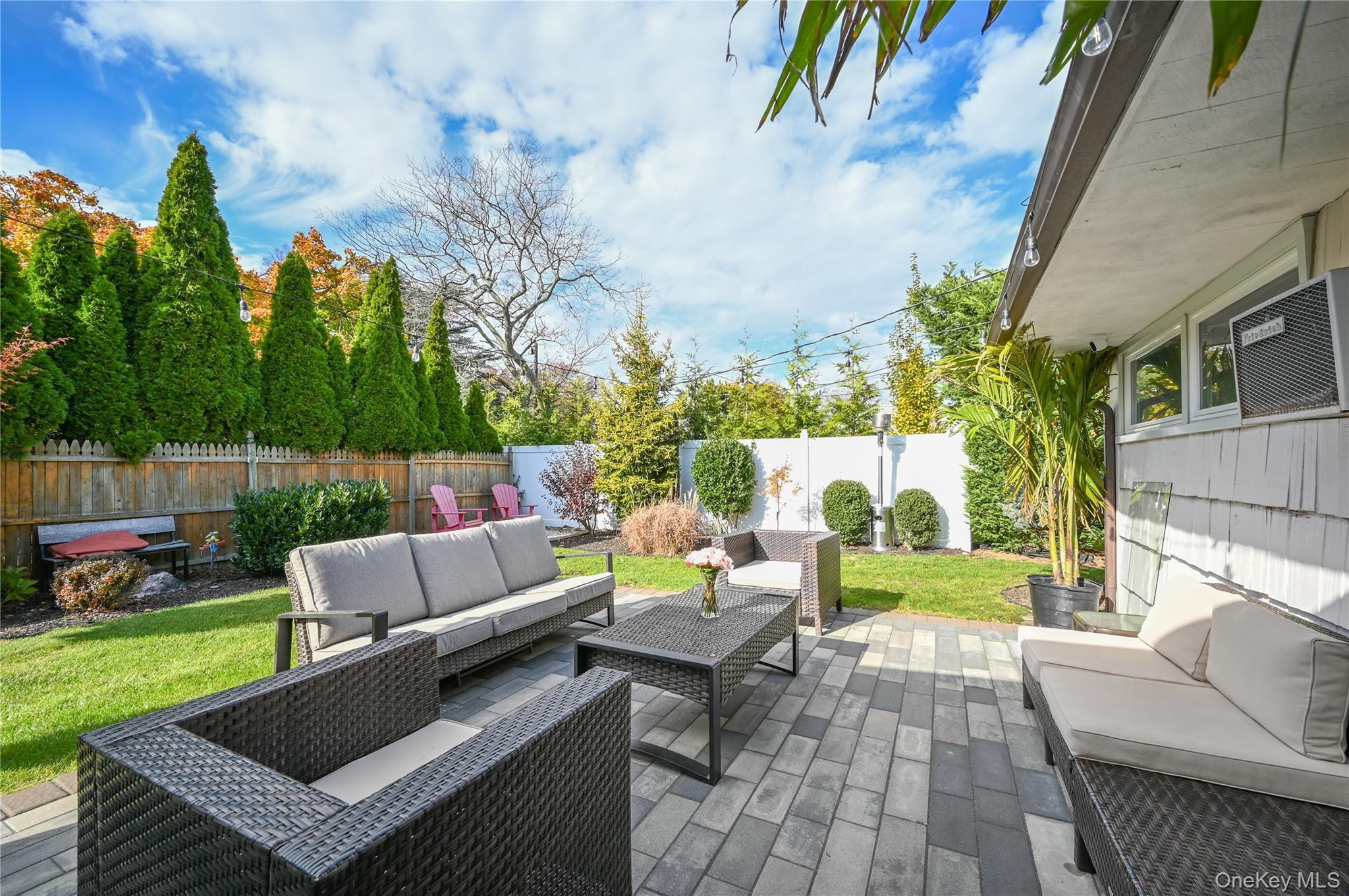 Single Family Meadow Nassau County, NY 11570, MLS-937004-6