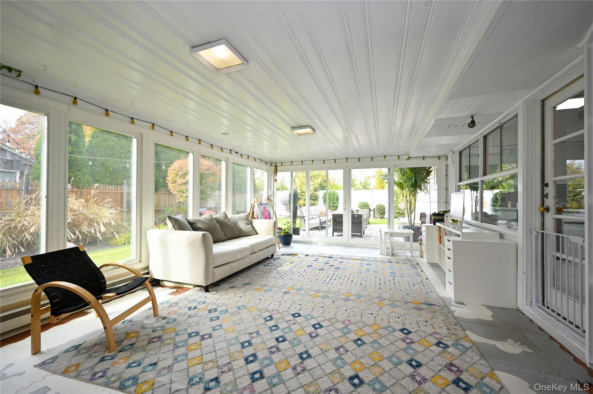 Single Family Meadow Nassau County, NY 11570, MLS-937004-9