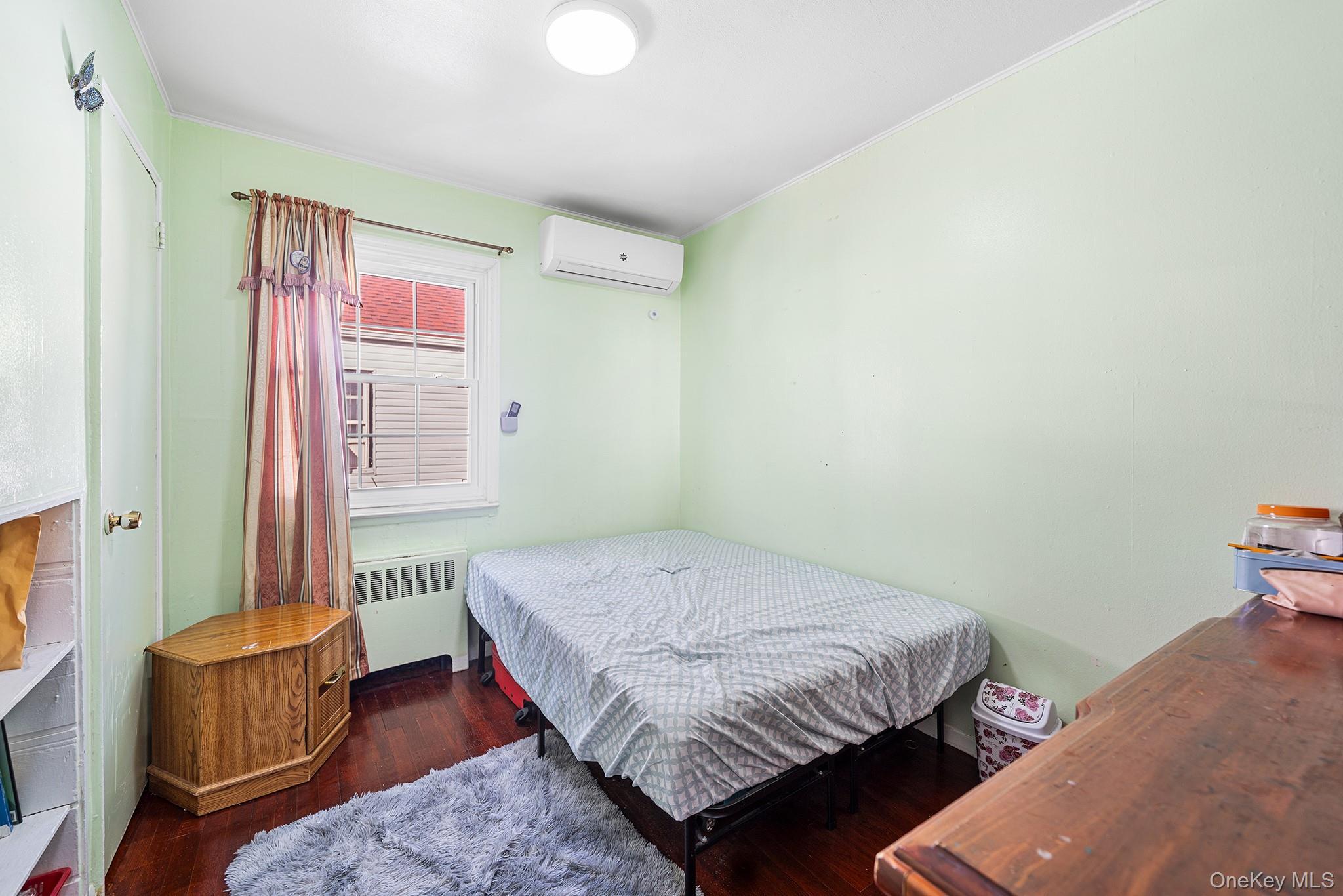 Single Family Inwood  Queens, NY 11436, MLS-937008-21