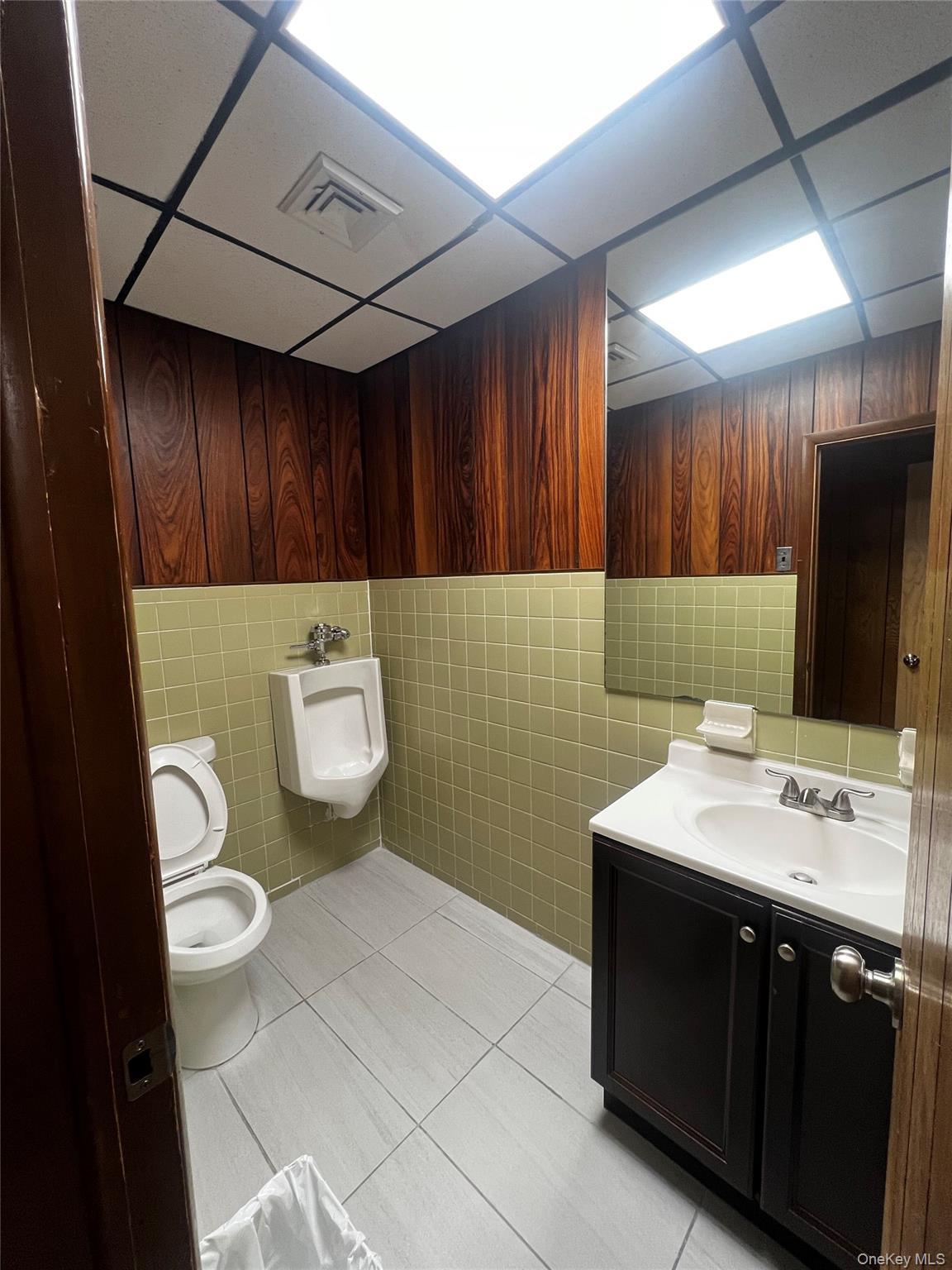 Single Family Myrtle  Queens, NY 11385, MLS-937014-7