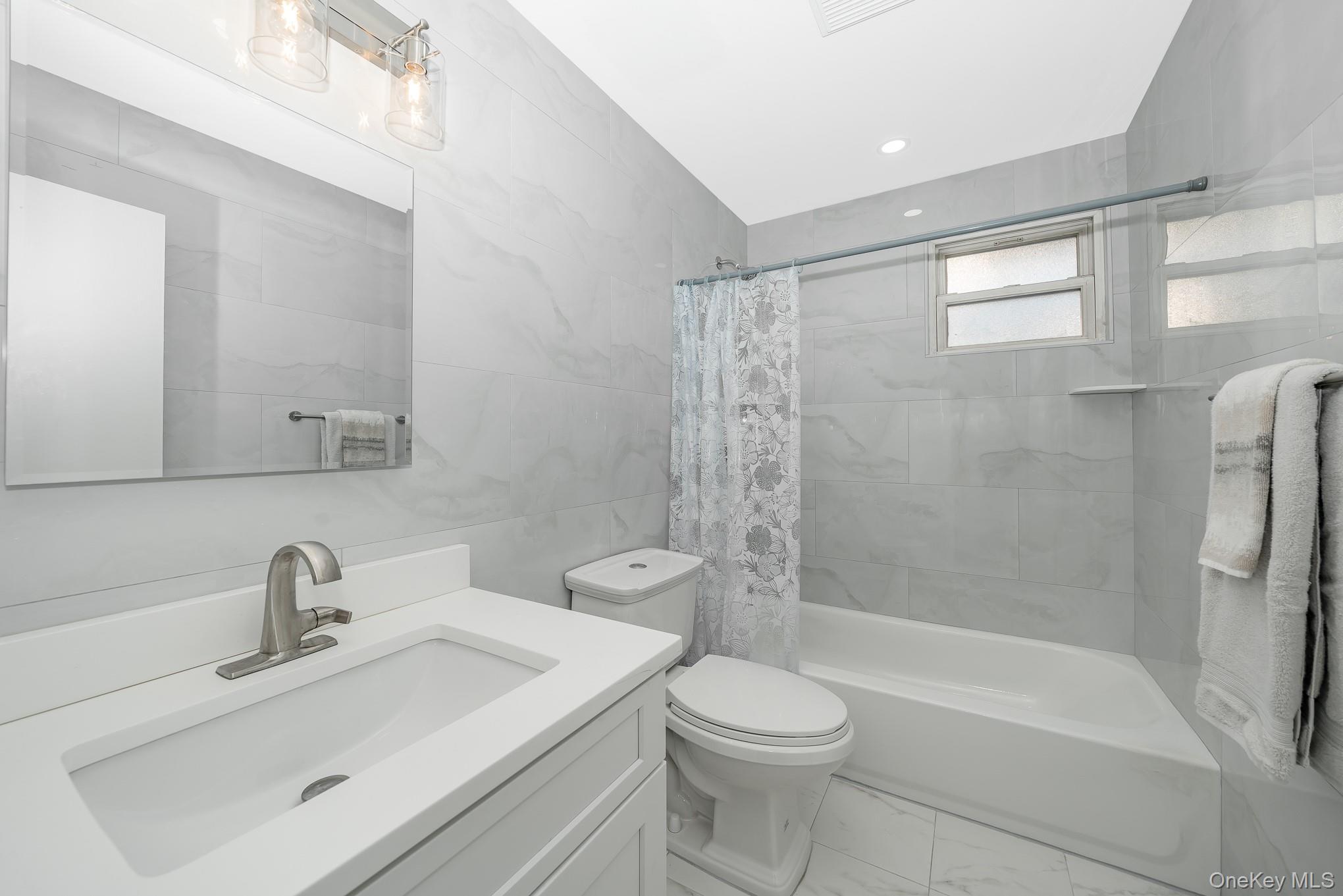 Single Family Brewster Gate  Nassau County, NY 11758, MLS-937016-24