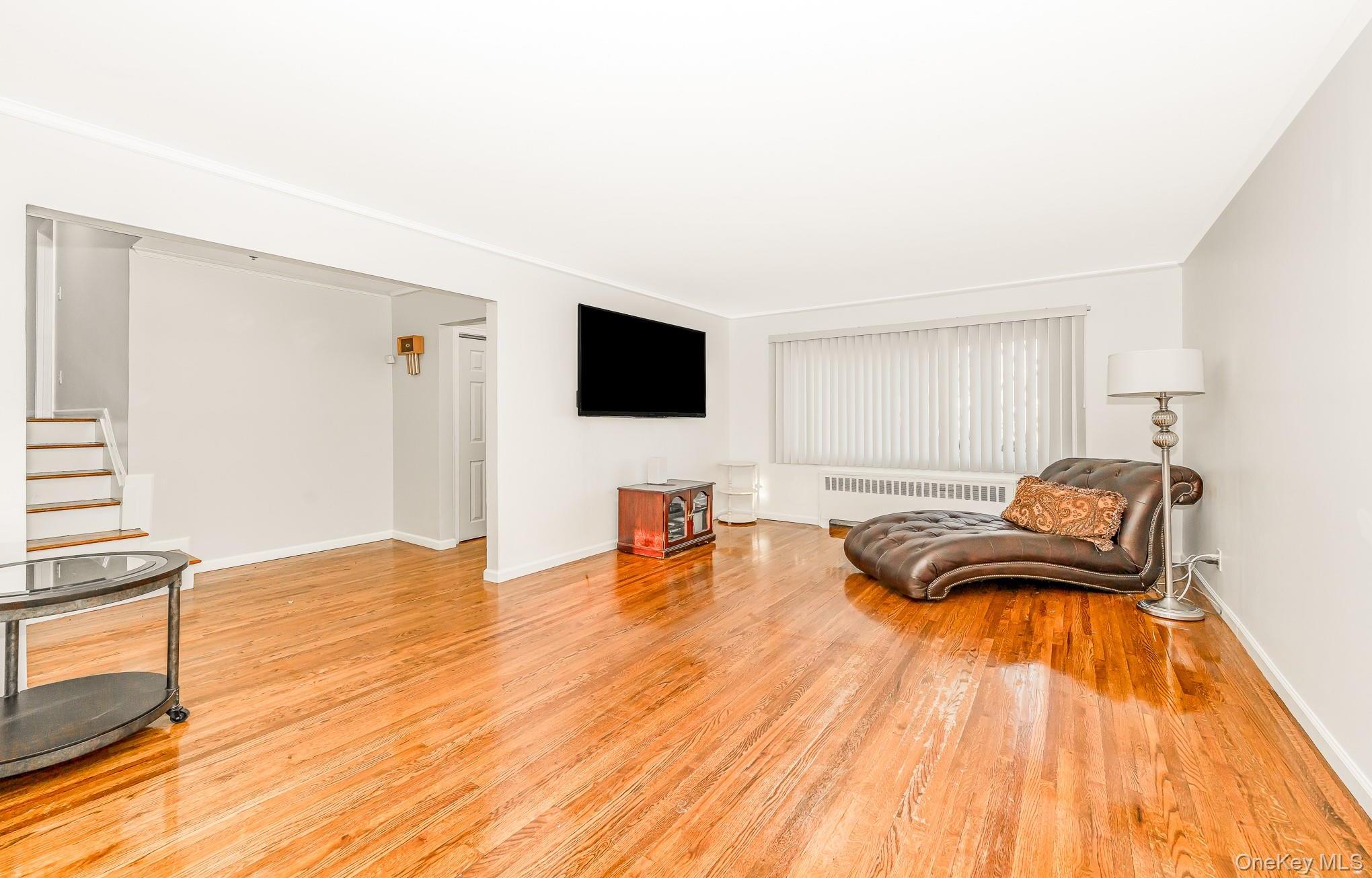 Single Family Brewster Gate  Nassau County, NY 11758, MLS-937016-6