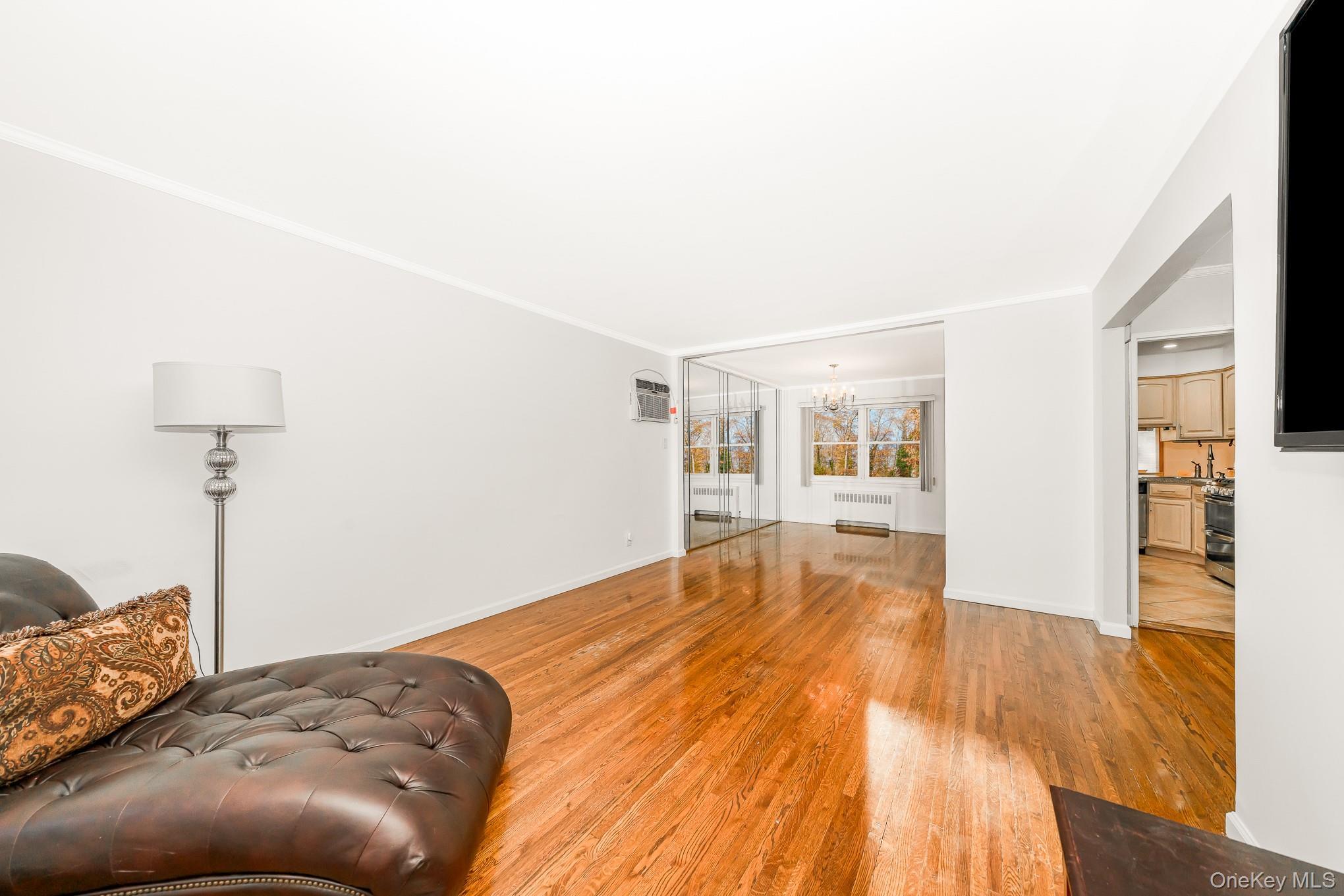 Single Family Brewster Gate  Nassau County, NY 11758, MLS-937016-9