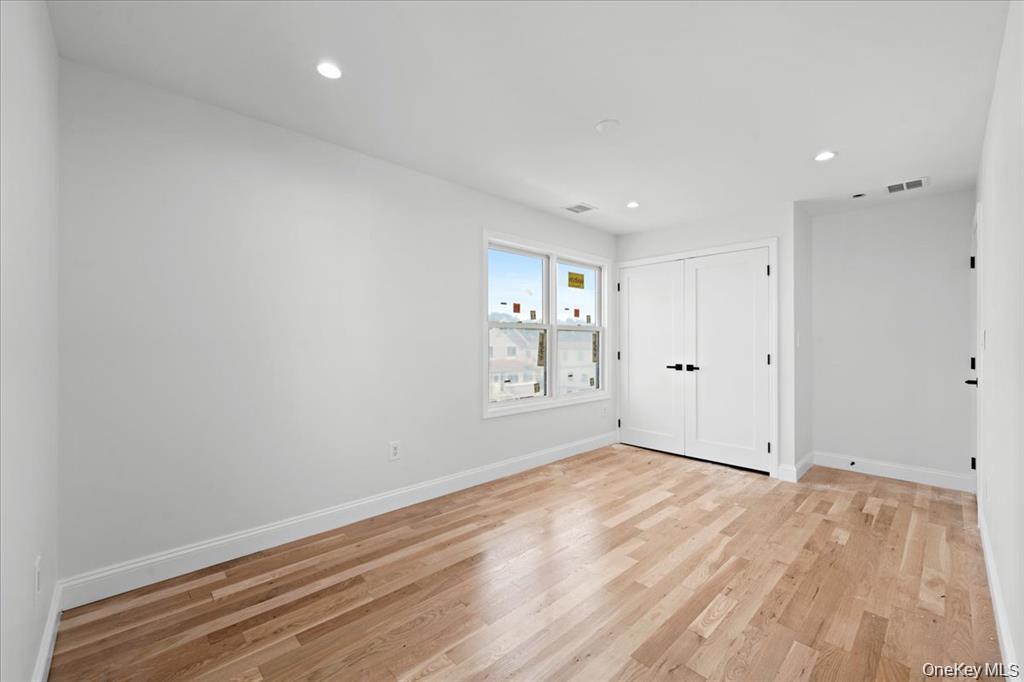 Single Family Thurton Westchester County, NY 10704, MLS-937022-17