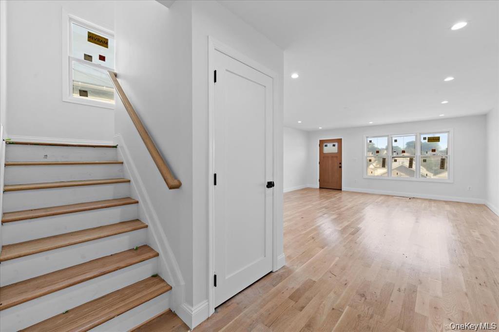 Single Family Thurton Westchester County, NY 10704, MLS-937022-27