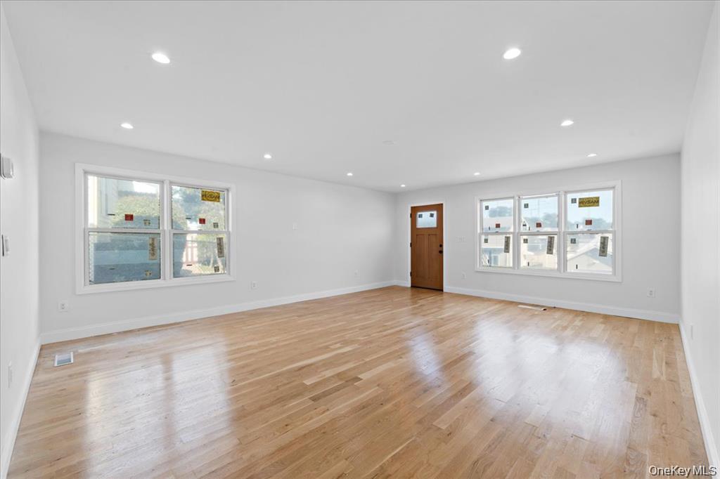 Single Family Thurton Westchester County, NY 10704, MLS-937026-23