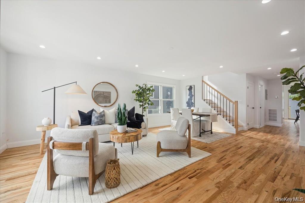 Single Family Thurton Westchester County, NY 10704, MLS-937026-33