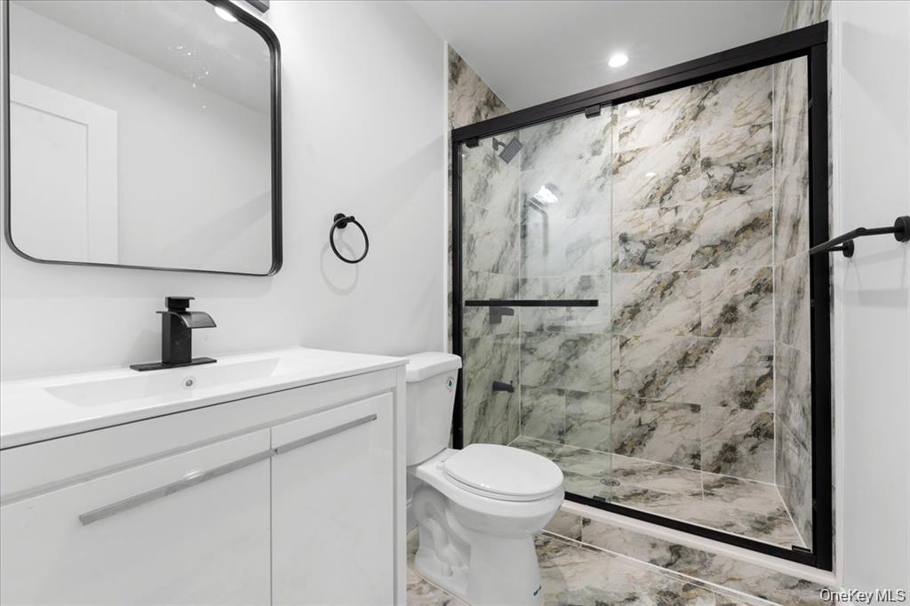 Single Family Thurton Westchester County, NY 10704, MLS-937033-21