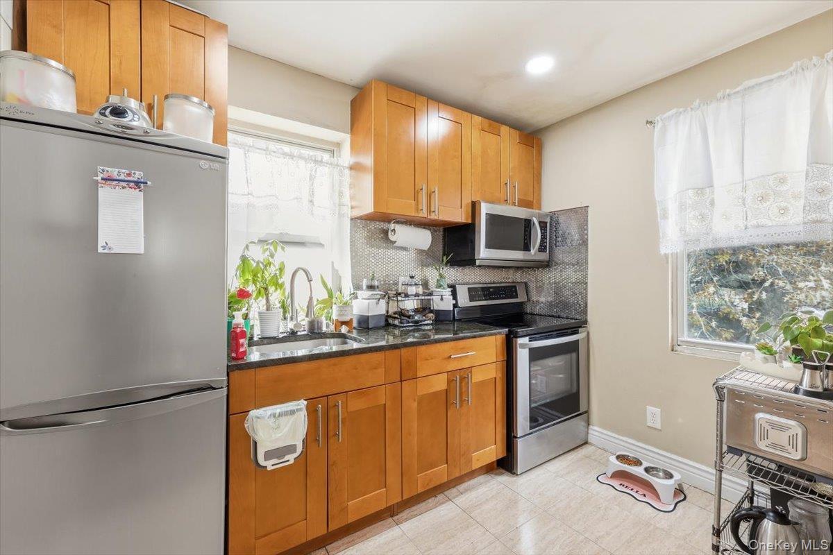 Single Family 87th Queens, NY 11416, MLS-937047-20