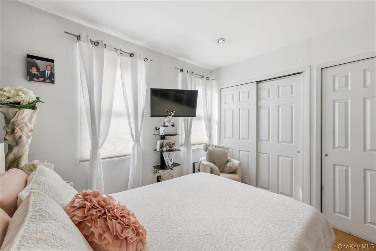 Single Family 87th Queens, NY 11416, MLS-937047-27