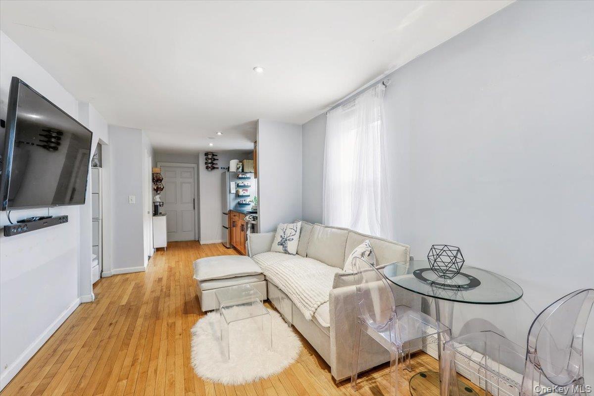 Single Family 87th Queens, NY 11416, MLS-937047-6