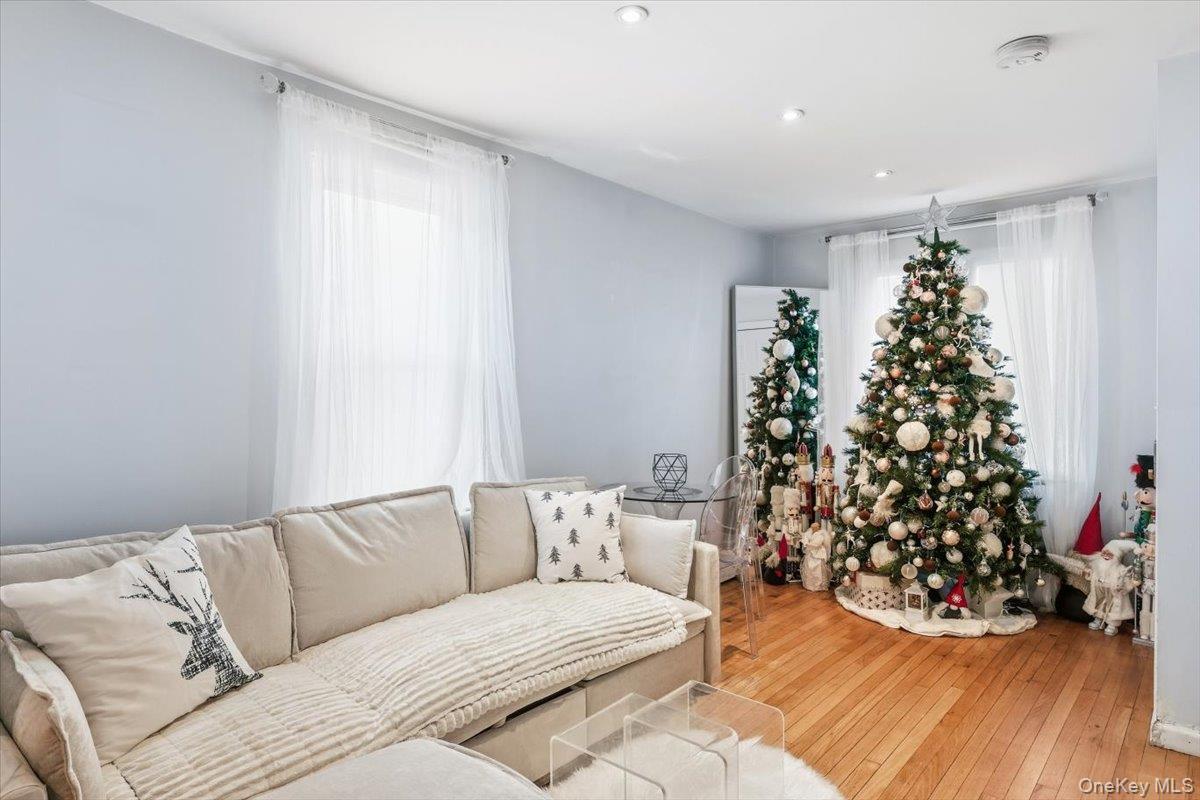 Single Family 87th Queens, NY 11416, MLS-937047-7