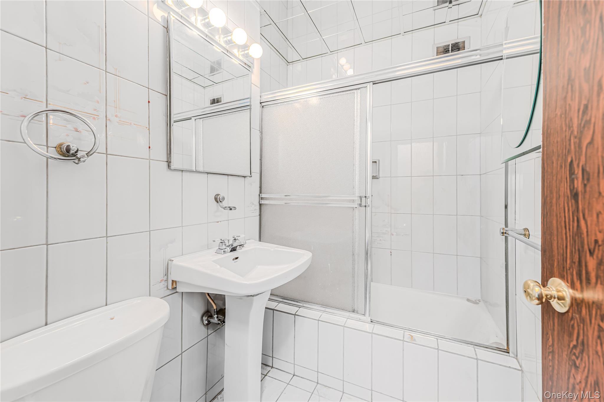 Condo 55th  Manhattan, NY 10019, MLS-937053-7