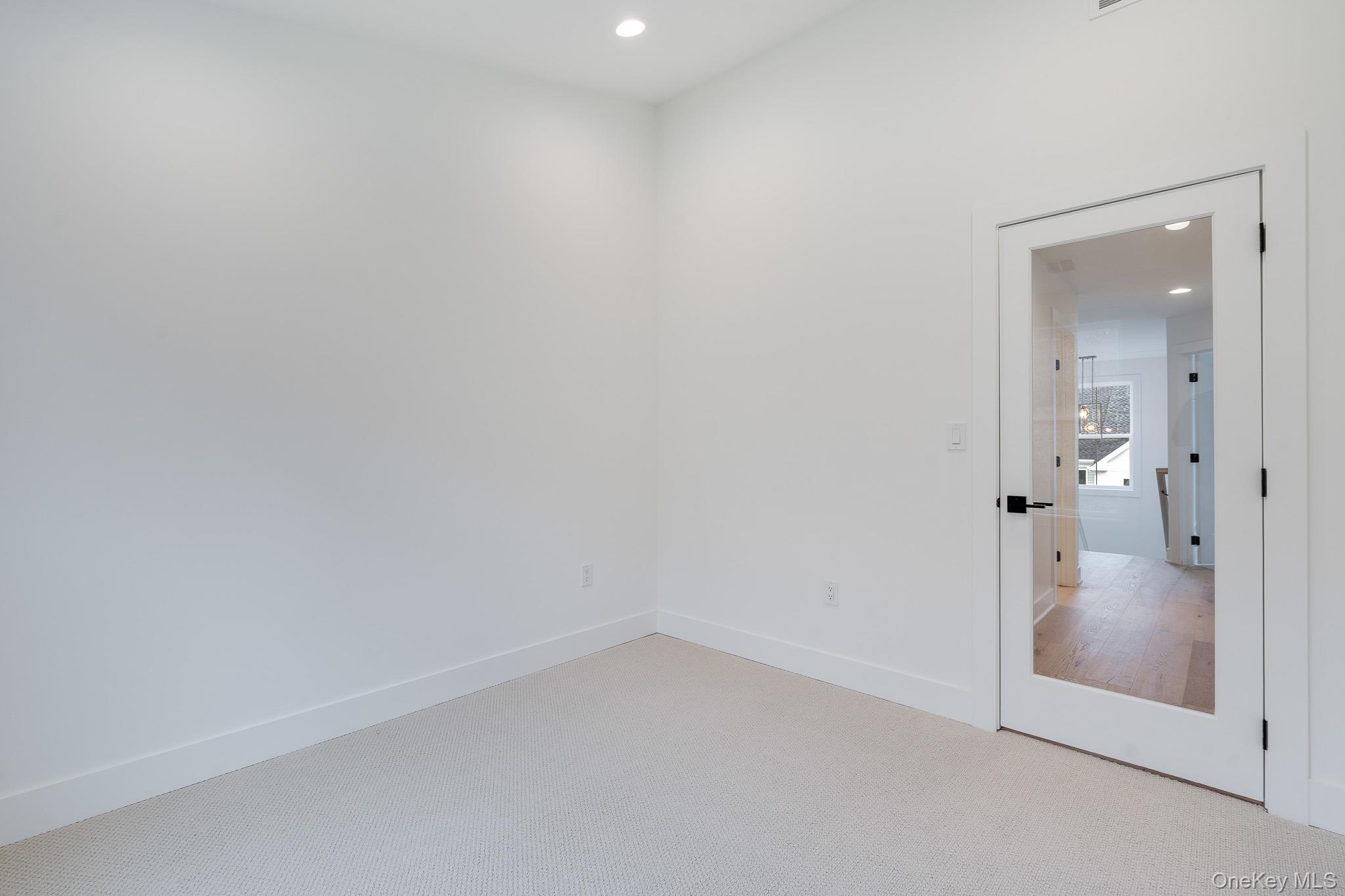 Single Family Chestnut Ridge Dutchess County, NY 12524, MLS-937057-21