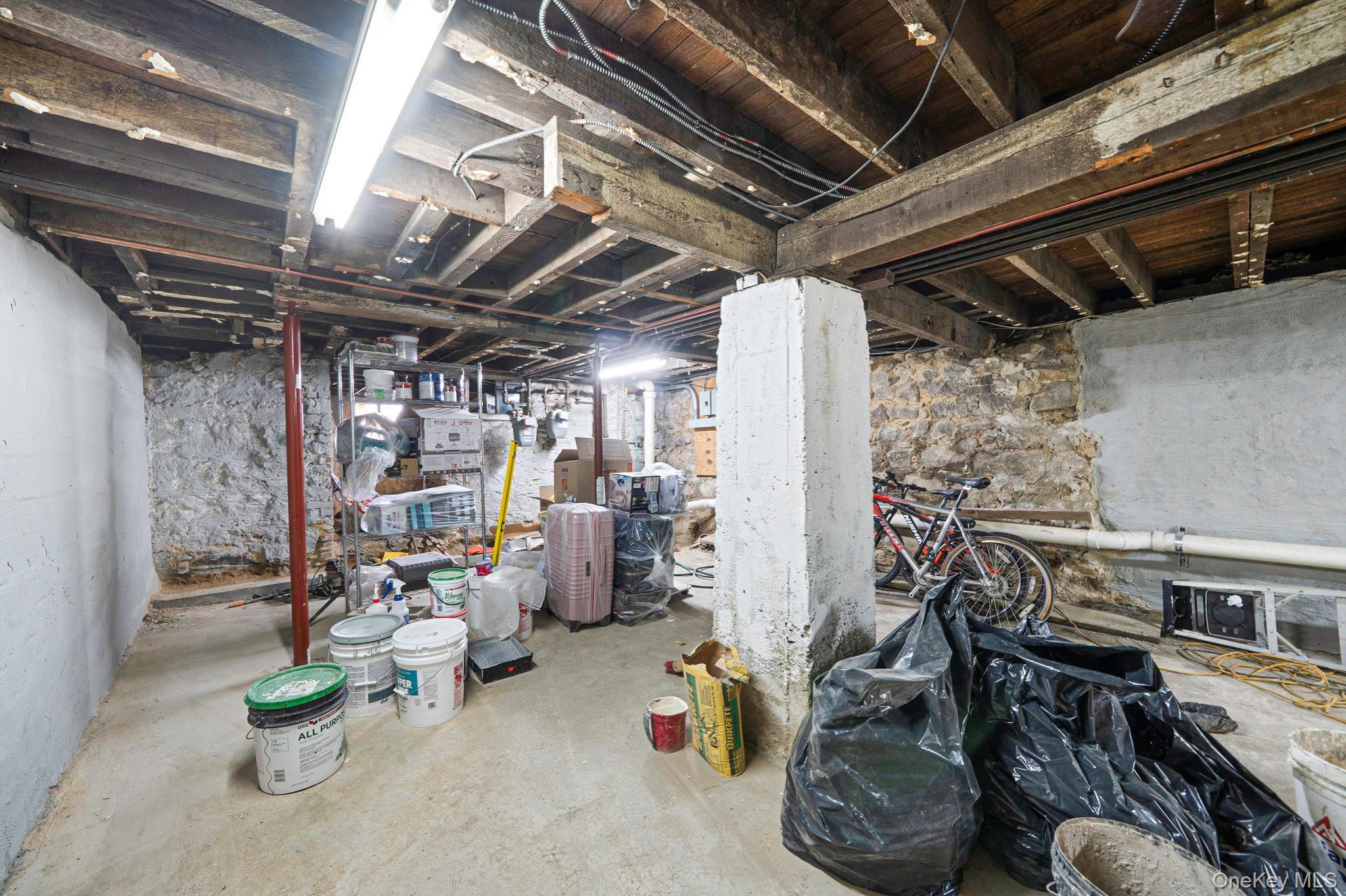 Single Family Maspeth  Queens, NY 11378, MLS-937069-31