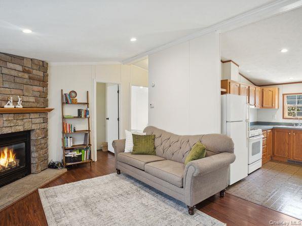 Coop Three Mile Harbo  Suffolk County, NY 11937, MLS-937072-2