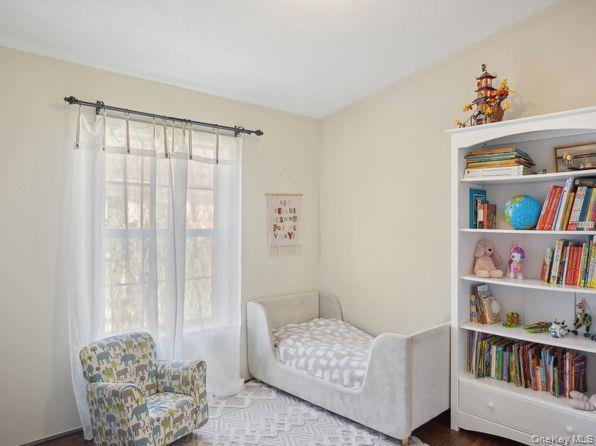 Coop Three Mile Harbo  Suffolk County, NY 11937, MLS-937072-6