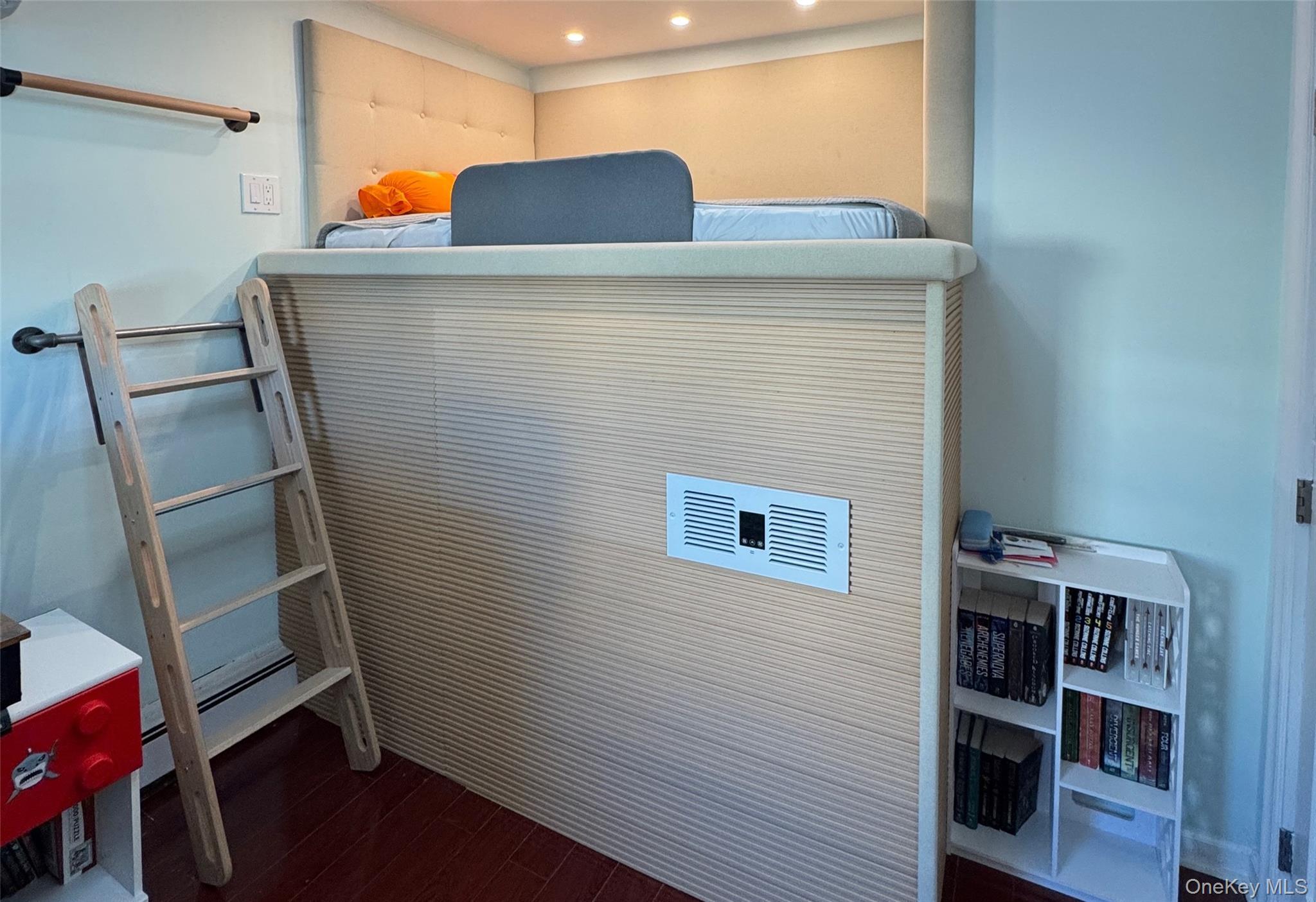 Single Family 33rd Queens, NY 11361, MLS-937099-18