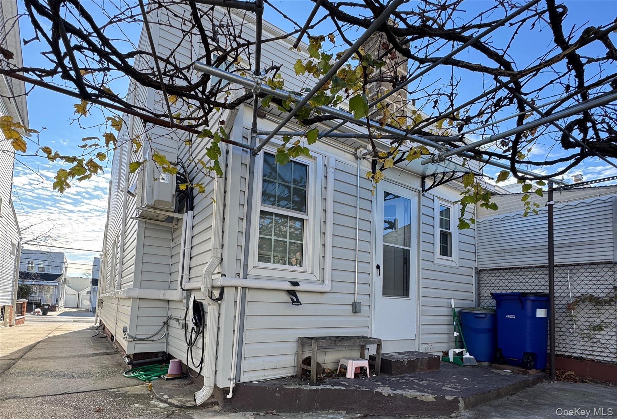 Single Family 33rd Queens, NY 11361, MLS-937099-24