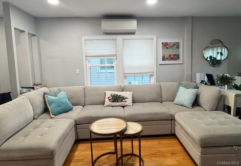 Single Family 33rd Queens, NY 11361, MLS-937099-6