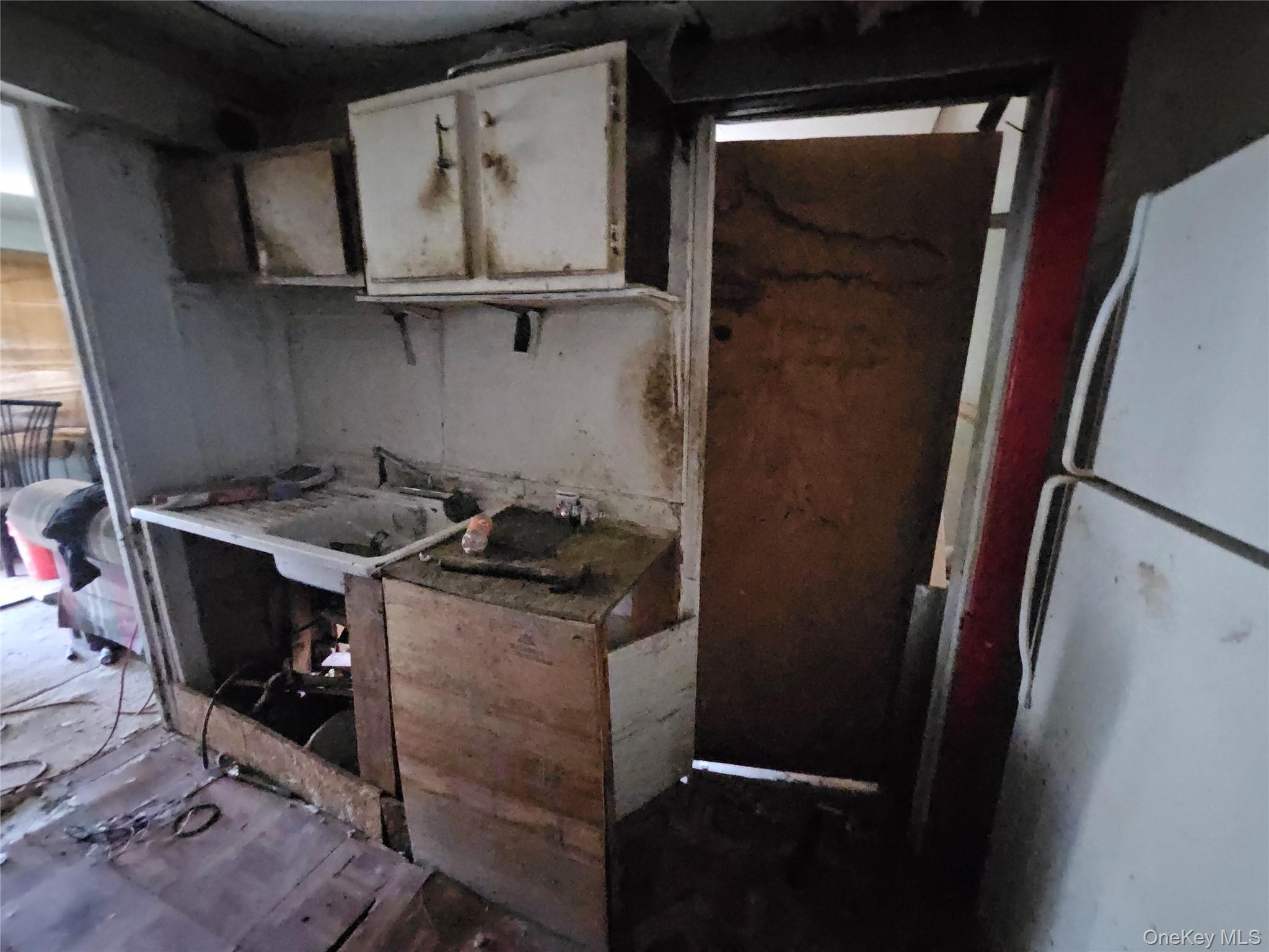 Single Family Granny Suffolk County, NY 11763, MLS-937104-23