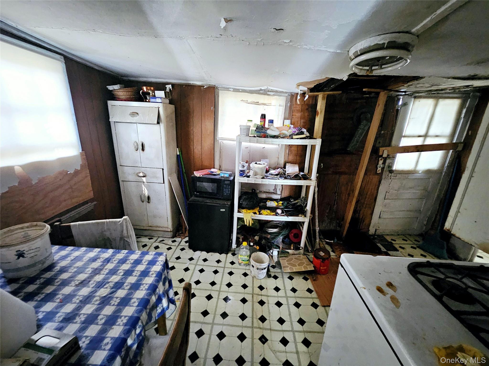 Single Family Granny Suffolk County, NY 11763, MLS-937104-28