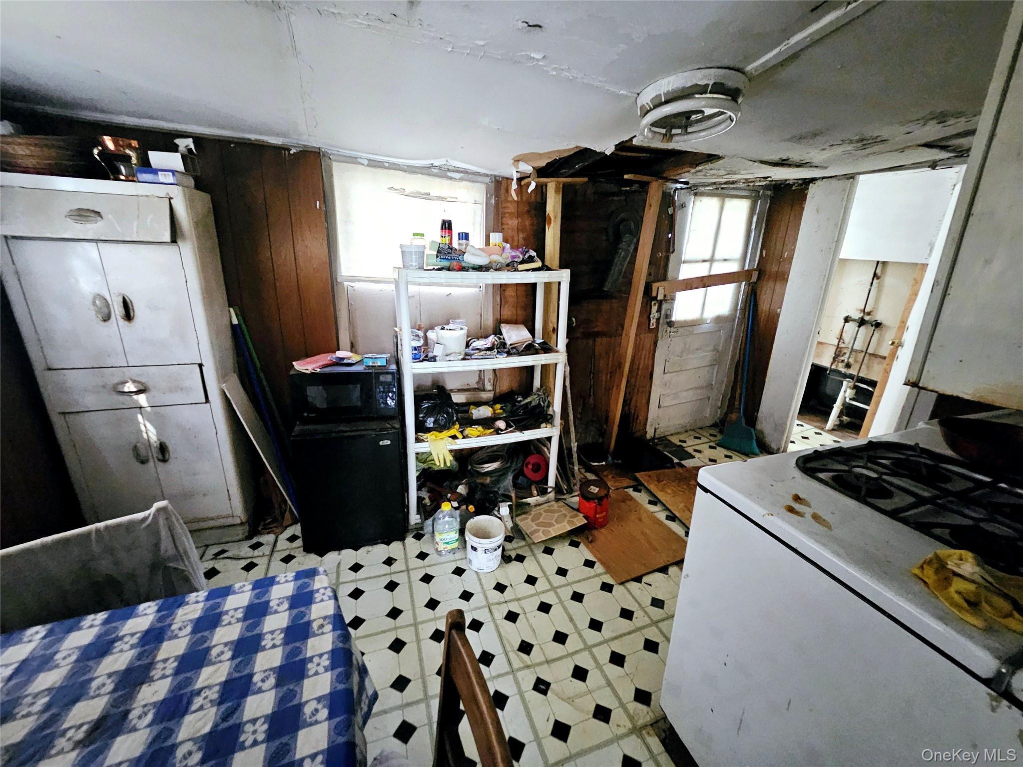 Single Family Granny Suffolk County, NY 11763, MLS-937104-29