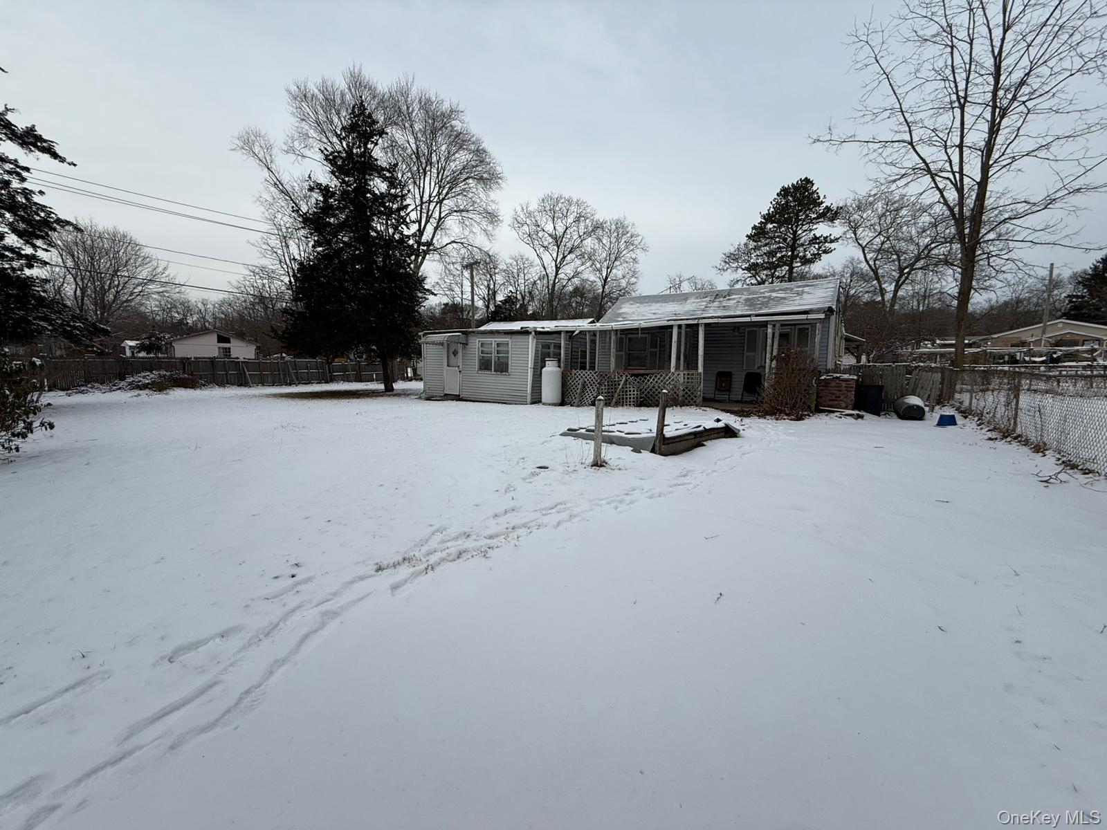 Single Family Granny Suffolk County, NY 11763, MLS-937104-34