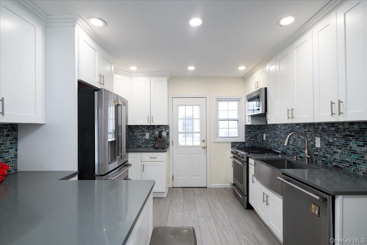 Single Family Rosebud Nassau County, NY 11566, MLS-937114-6