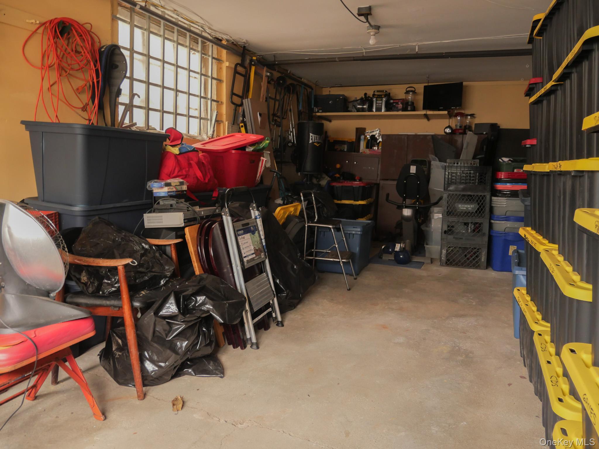 Single Family Kent Westchester County, NY 10603, MLS-937116-9