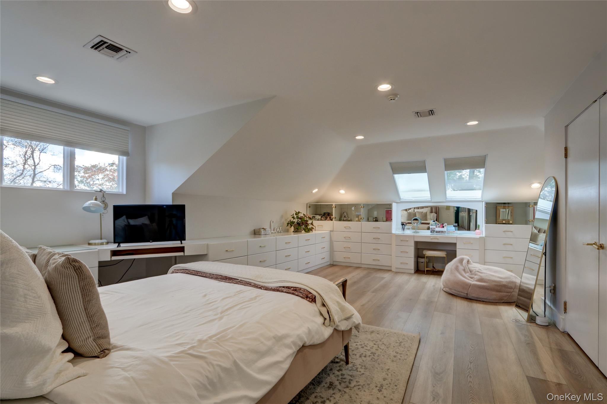 Single Family Combes Nassau County, NY 11570, MLS-937122-19