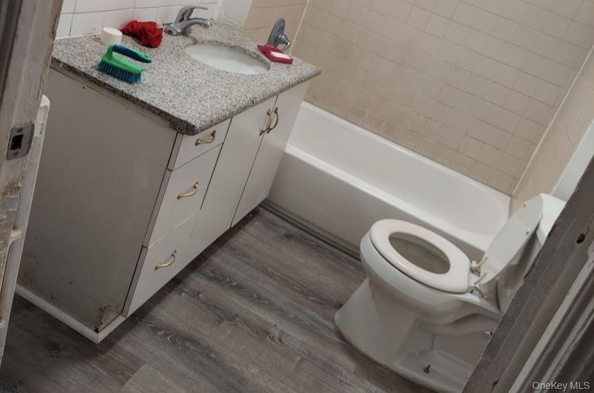 Single Family Winnikee Avenue Dutchess County, NY 12601, MLS-937143-25